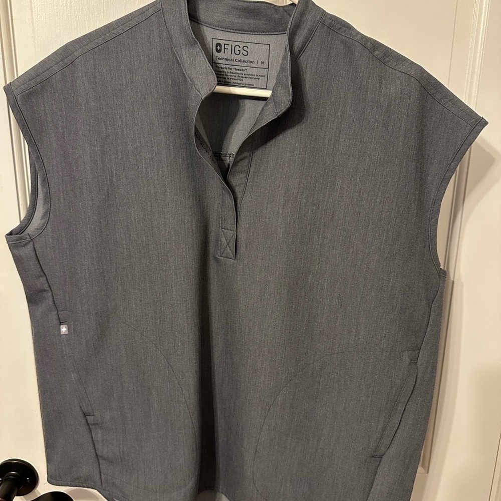 Figs size medium graphite Rafaela oversized scrub top